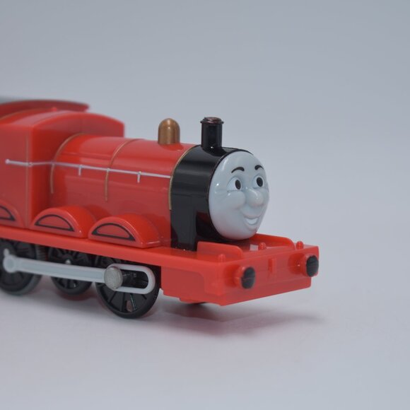 James Trackmaster Talking/Chuffs Motorized Tender Thomas & Friends Train Engine - Picture 3 of 12